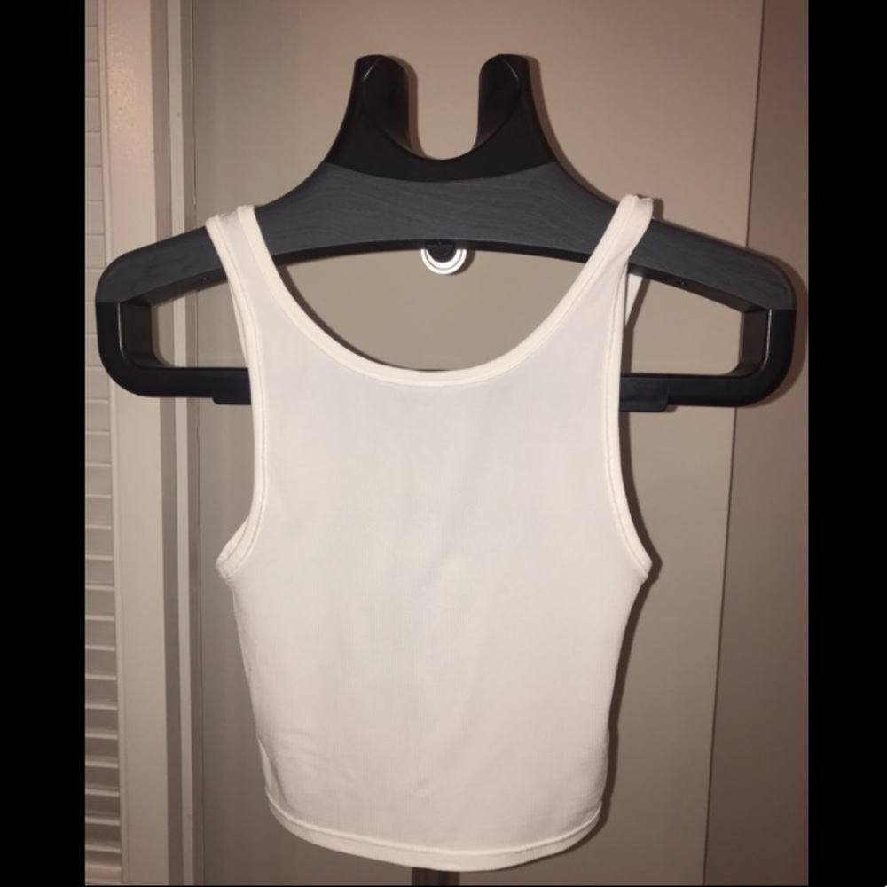 Lululemon | small white crop